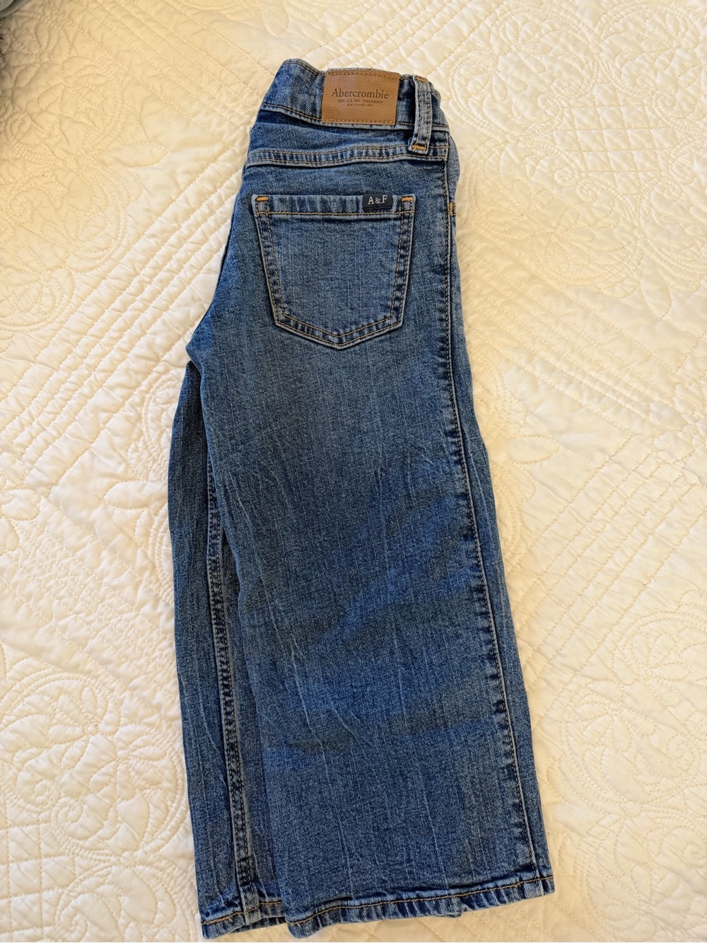 Abercrombie & Fitch kids Classic wide leg Blue Denim Jeans